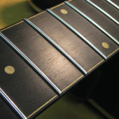 Чистка ладов и грифа гитары